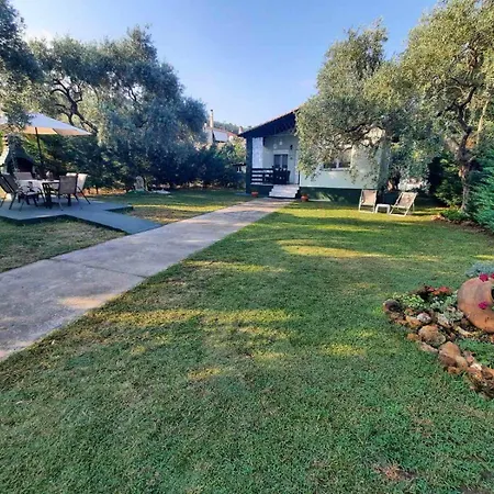 Elia Semesterbostad *