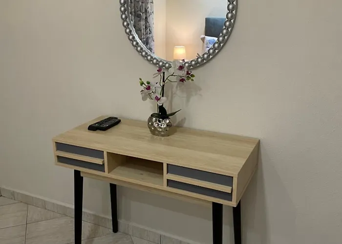 Elia * Skala Sotiros